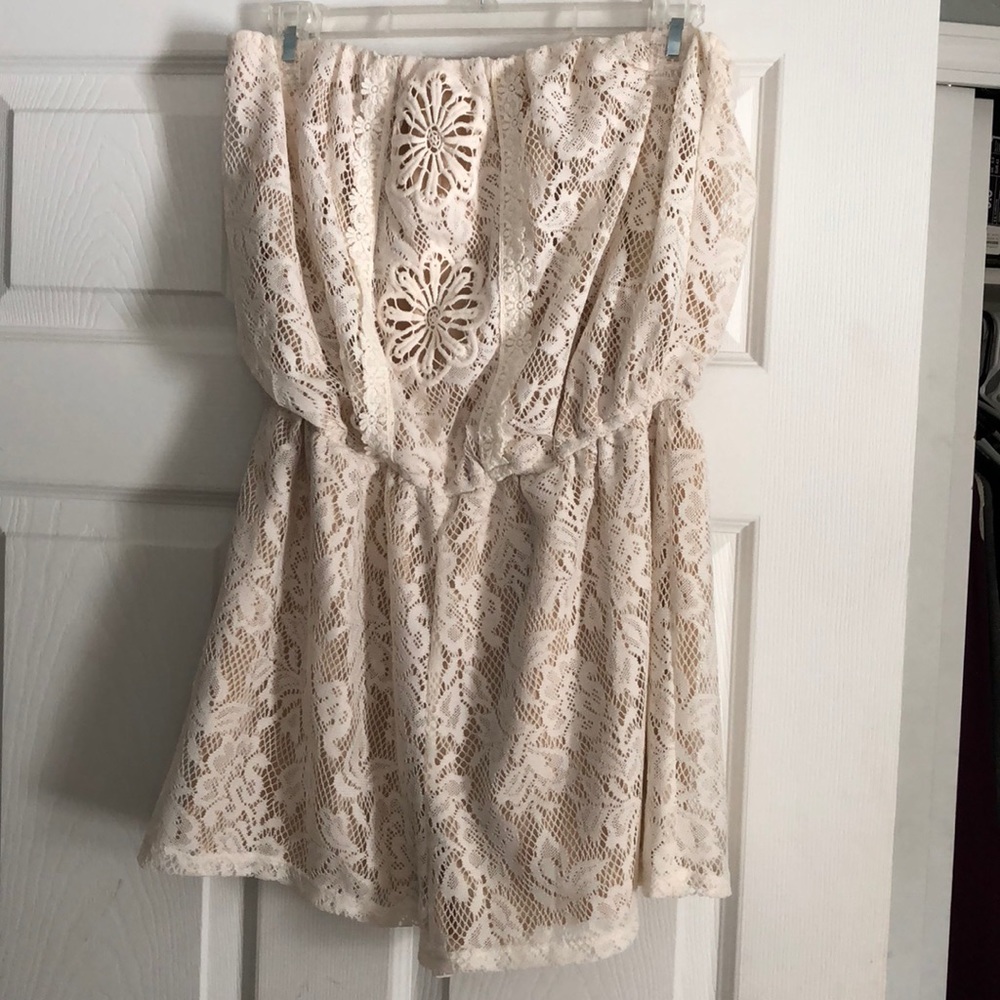 Strapless romper